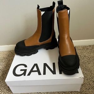 BRAND NEW Ganni Chelsea Boots Cognac Size 38 NIB
